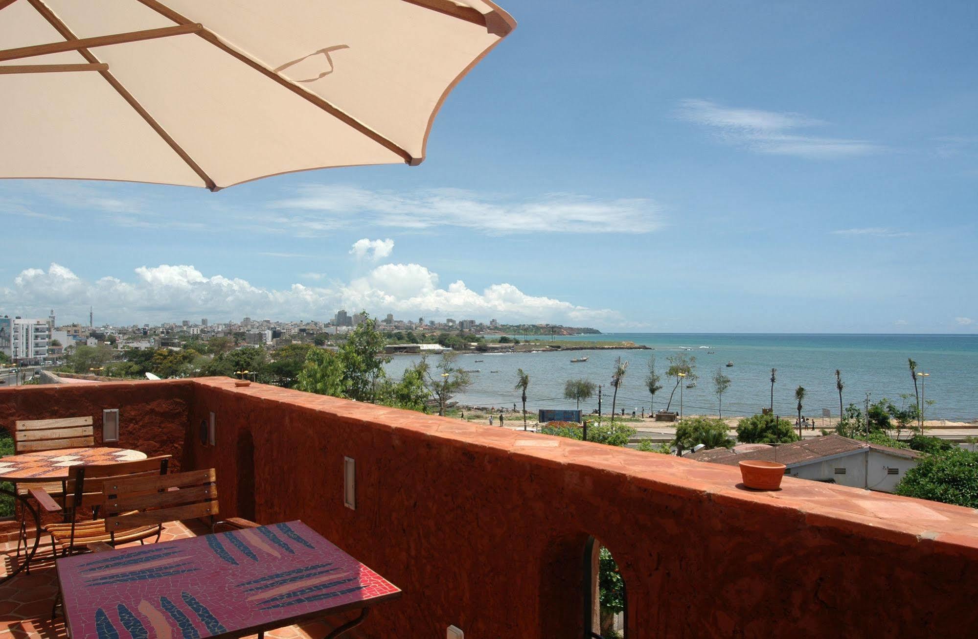 Hotel Le Djoloff Dakar Bagian luar foto