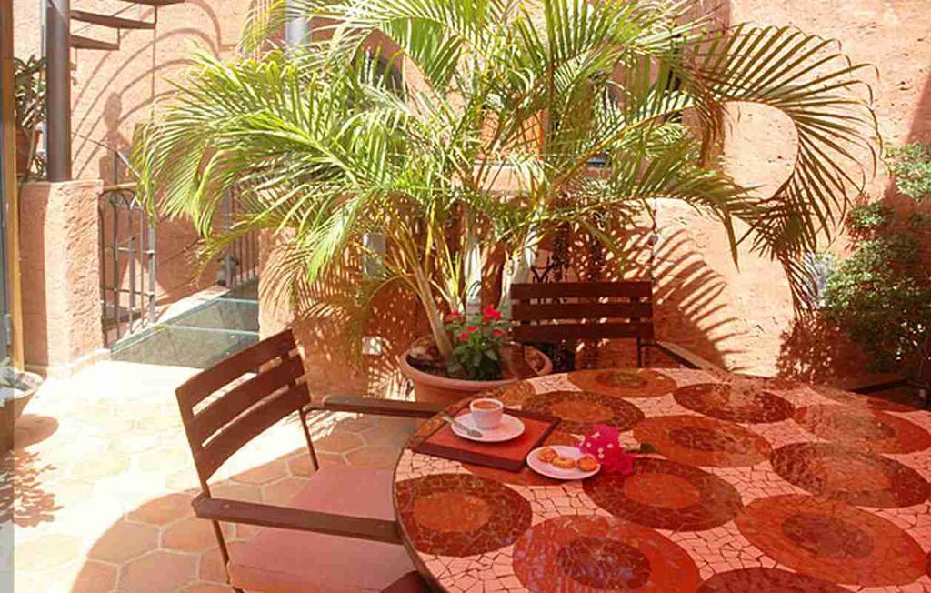 Hotel Le Djoloff Dakar Bagian luar foto