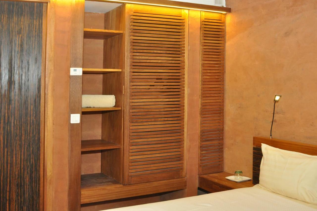 Hotel Le Djoloff Dakar Bagian luar foto