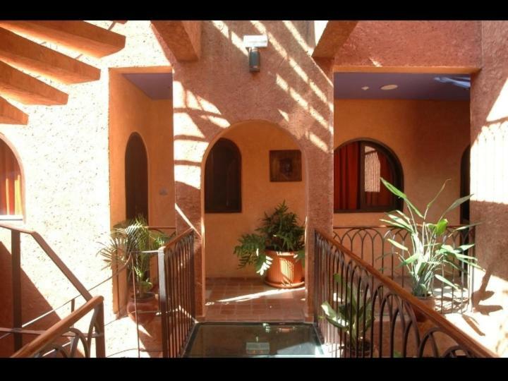 Hotel Le Djoloff Dakar Bagian luar foto